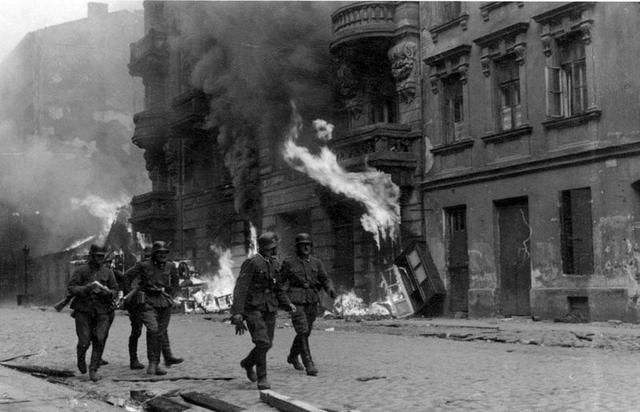苏联解放波兰图片