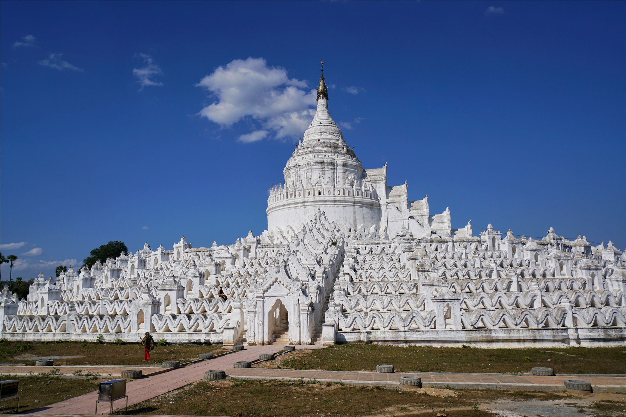 原創
            欣畢梅佛塔：緬甸最優雅的佛塔被稱為全世界的中心 未分類 第4張