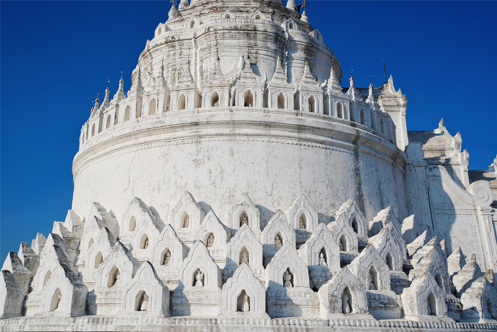 原創
            欣畢梅佛塔：緬甸最優雅的佛塔被稱為全世界的中心 未分類 第15張