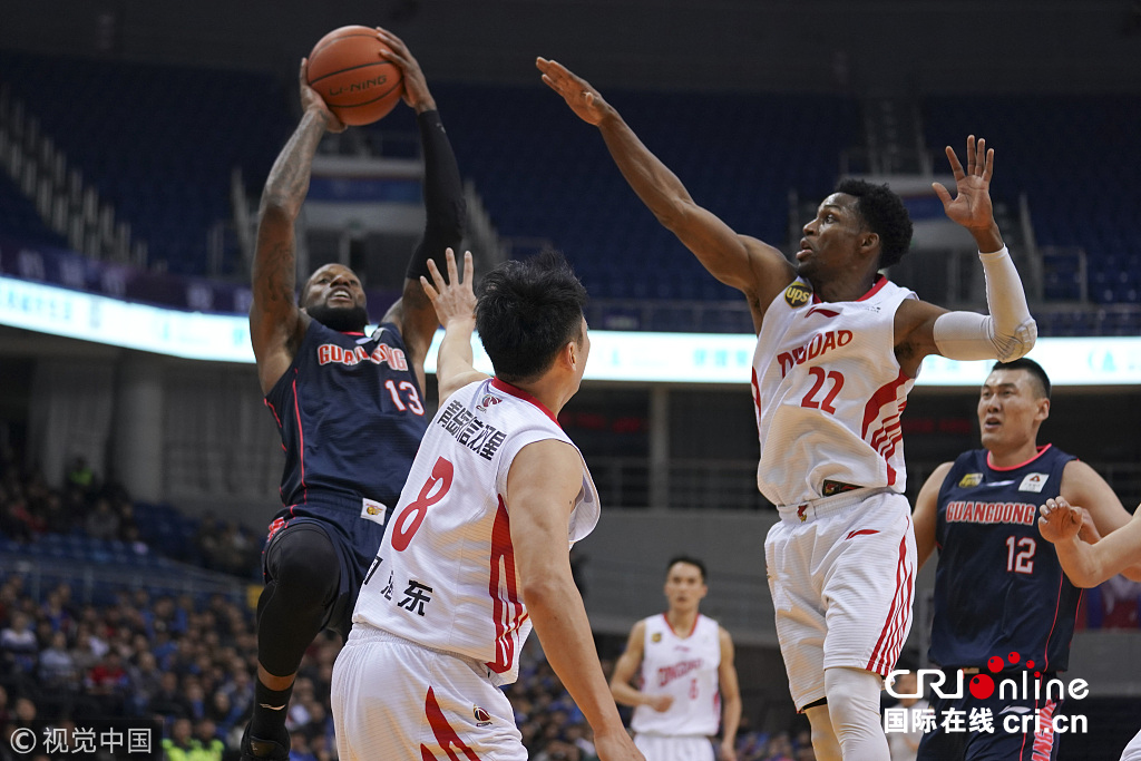 cba-全隊三人20 廣東大勝青島豪取8連勝