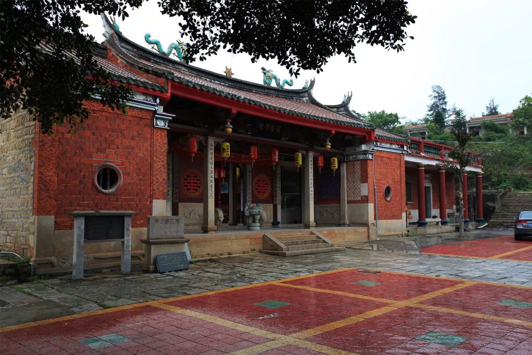 西资岩寺图片