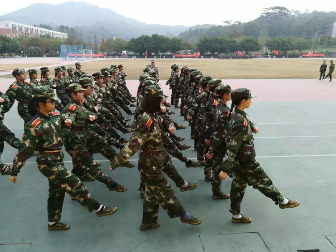 軍訓特輯丨汗水和淚水感謝你們給我的光榮