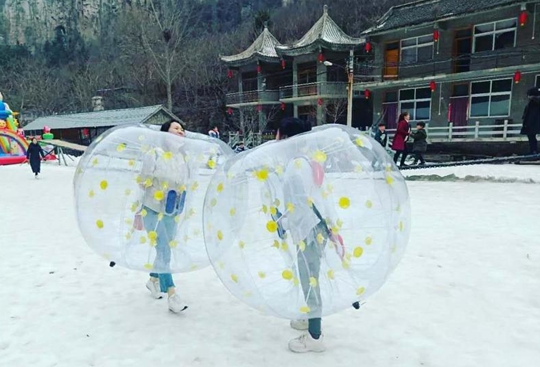 河南衛輝春節靈泉峽滑雪喊泉網紅橋臘梅花節