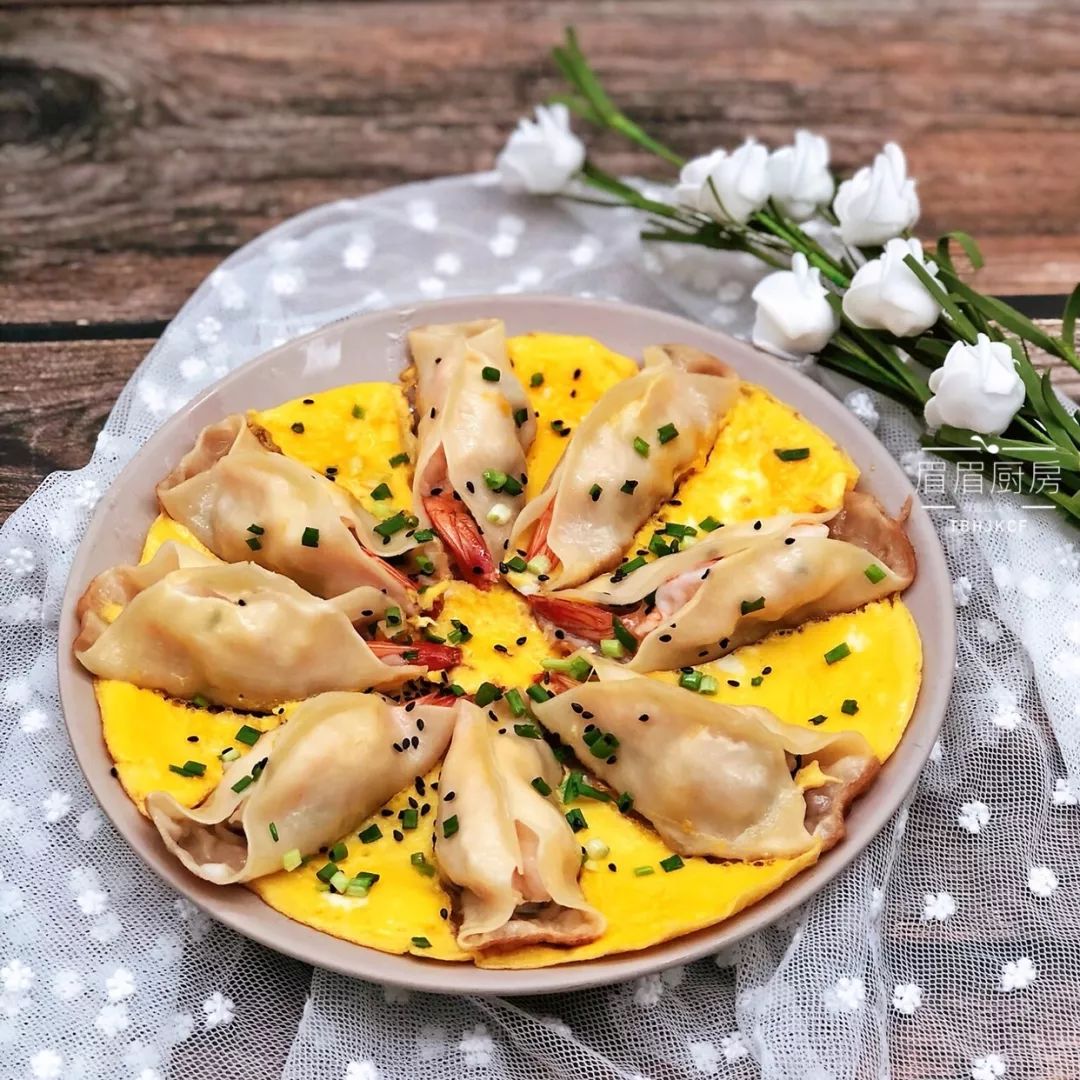 网红美食—抱蛋虾饺,好吃到舔盘!_饺子皮