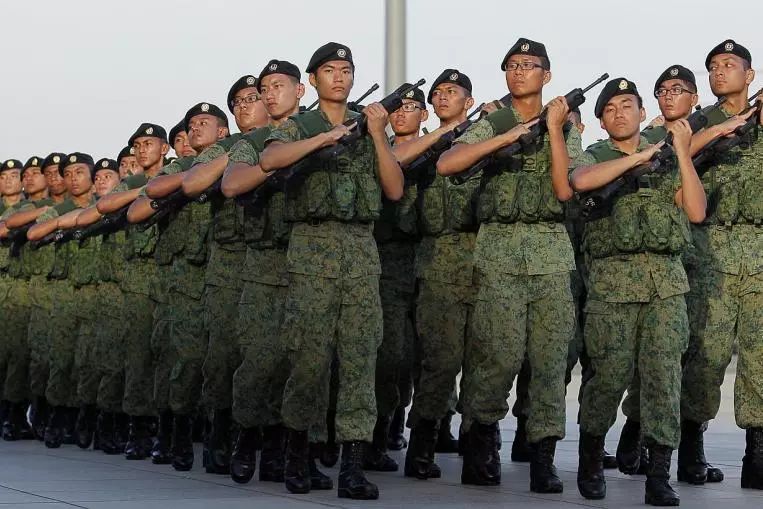 新加坡陆军军服图片