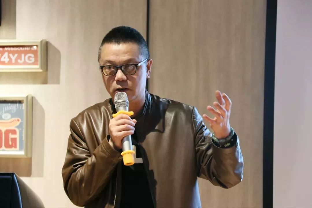 最后王镝会长在会上发表讲话,对2019年协会及各会员单位的发展方向