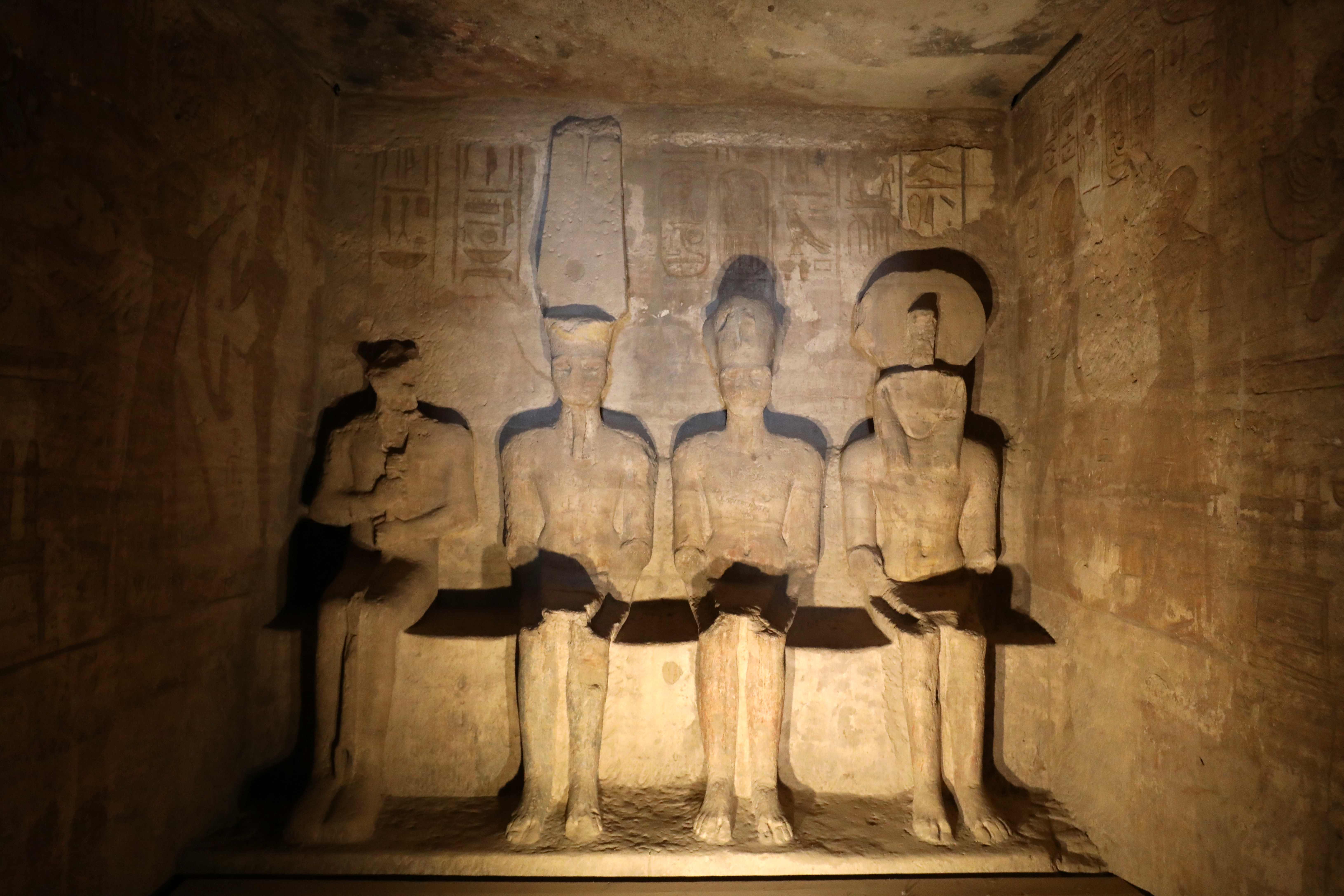 埃及人石窟陵墓的资料图片