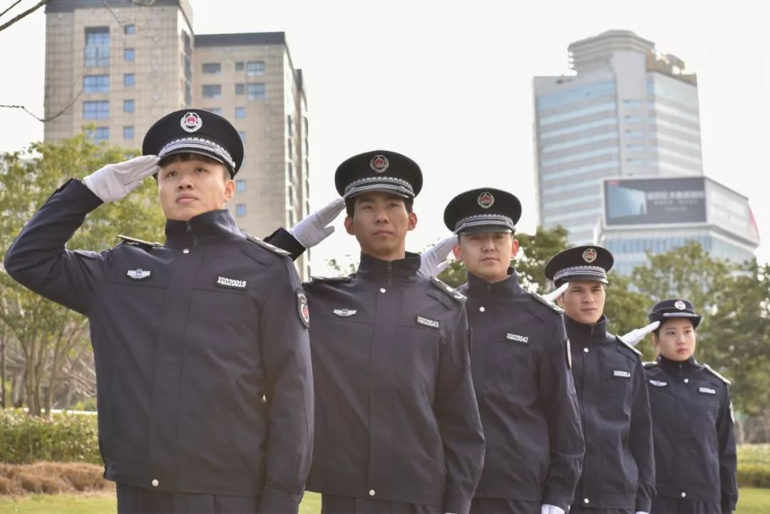 北京城管协管员制服图片