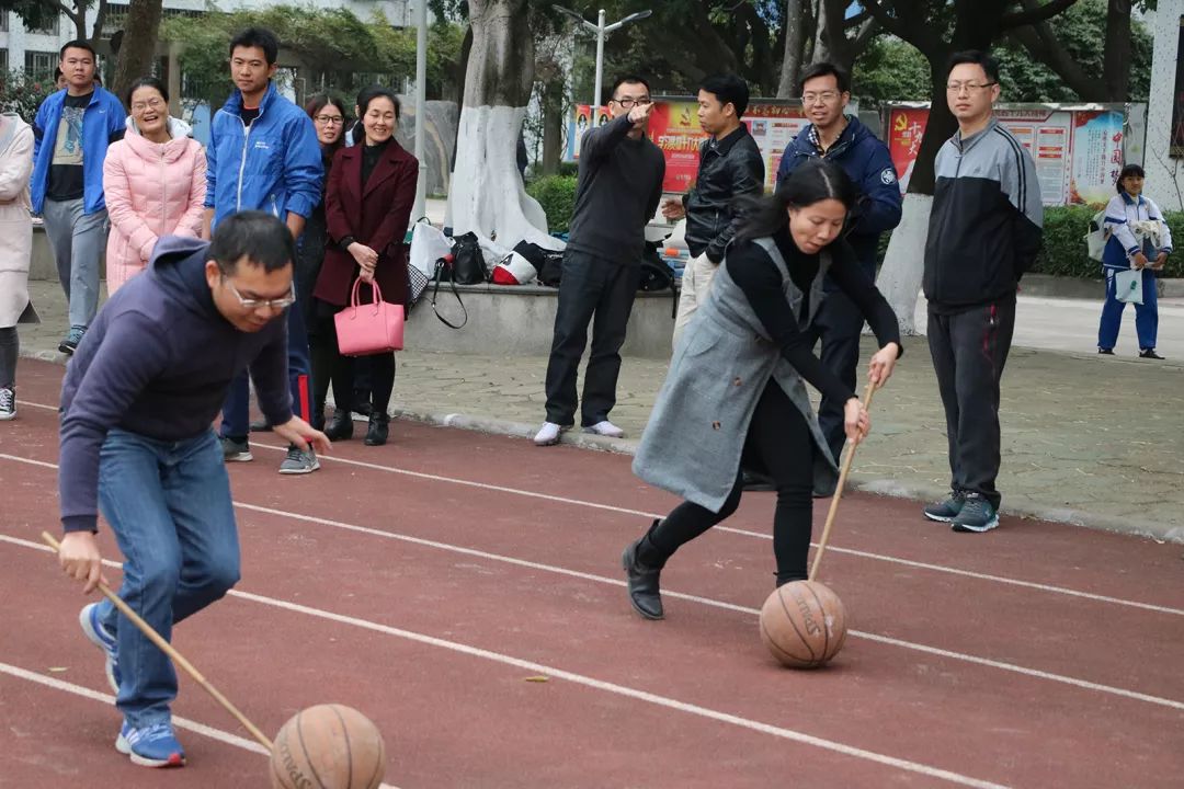 东涌中学冯子君图片