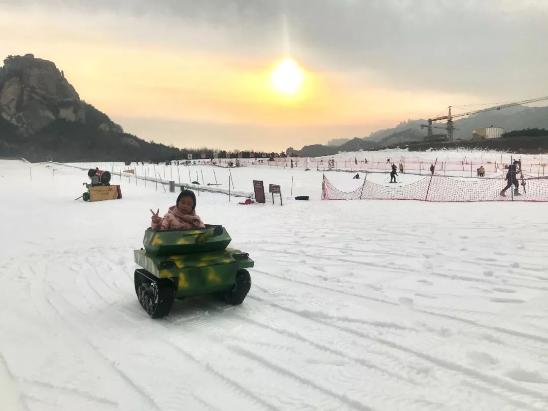 五莲山滑雪场嬉雪乐园盛装开启邀您畅享冰雪诱惑