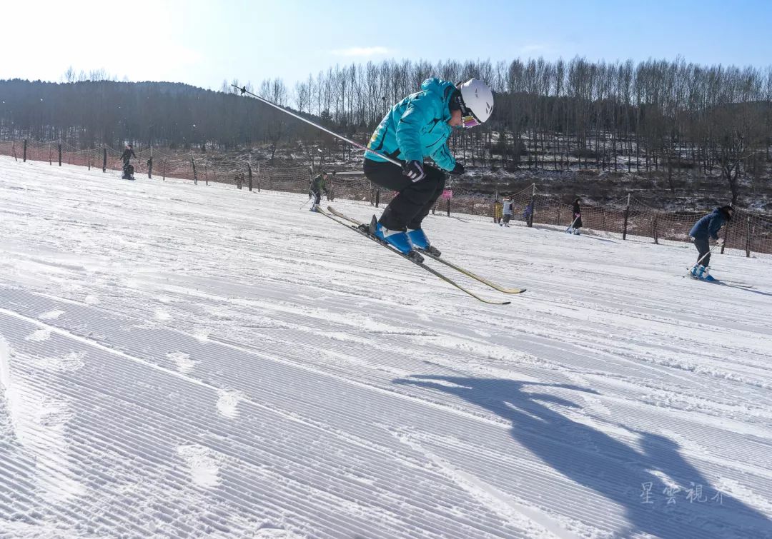 天河山滑雪场图片