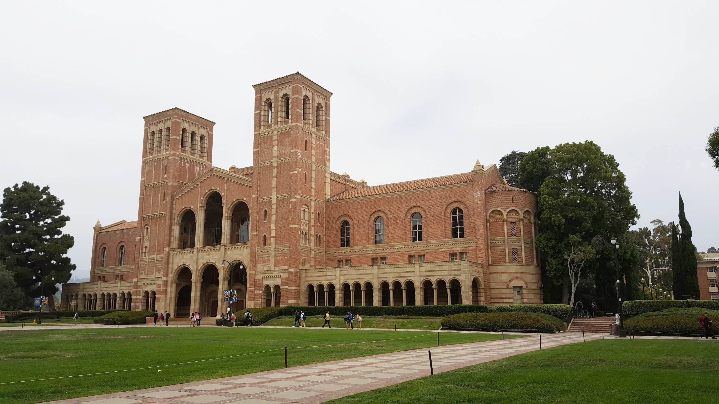 美国加州查普曼大学图片