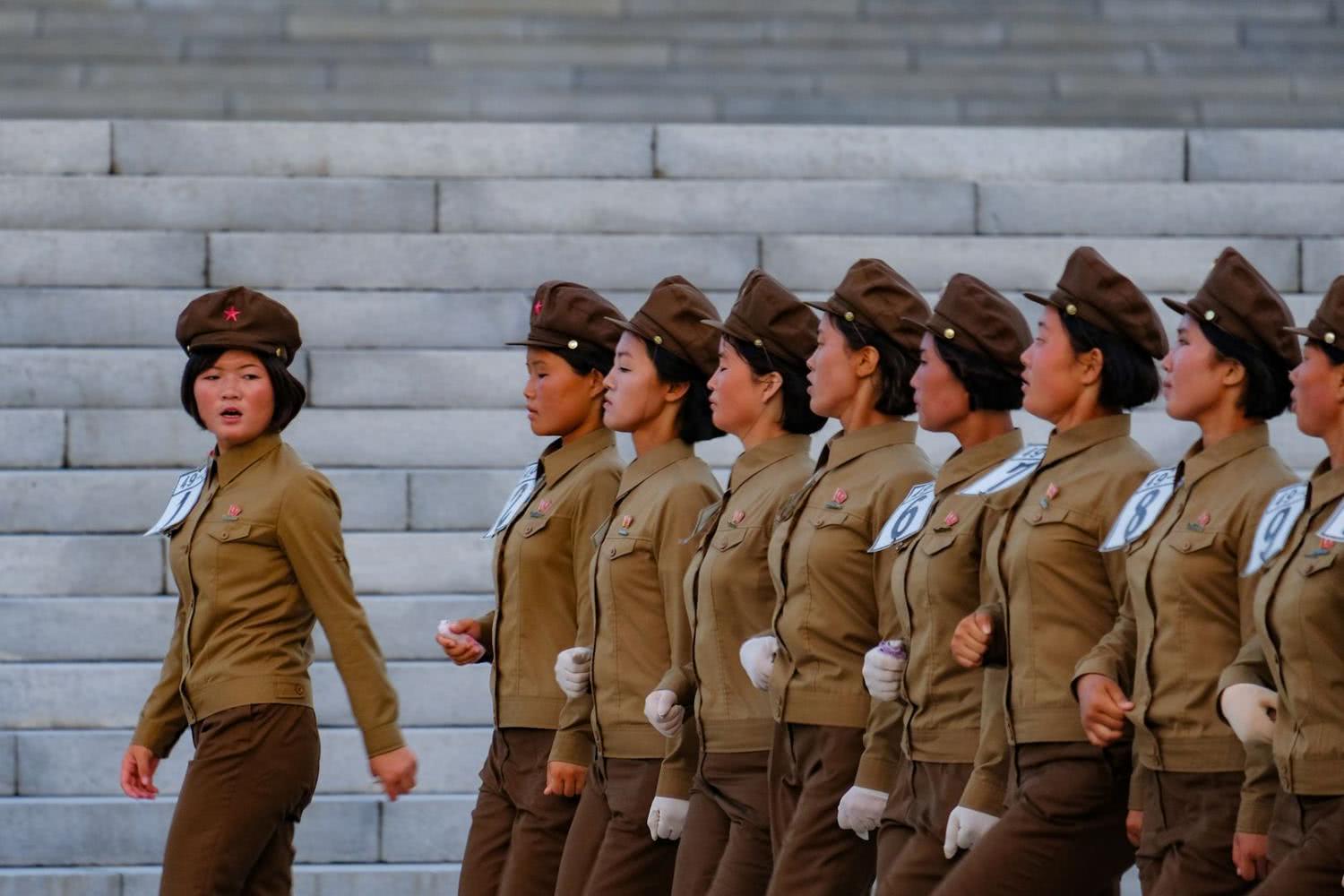 朝鲜姑娘的照片图库图片