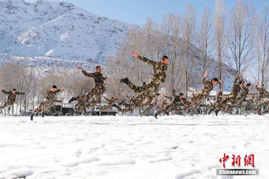 武警西藏总队雪域高原砺精兵