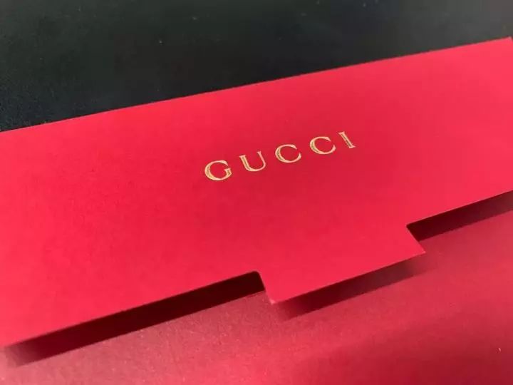 guccifendi等大牌的过年红包红包中的奢侈品