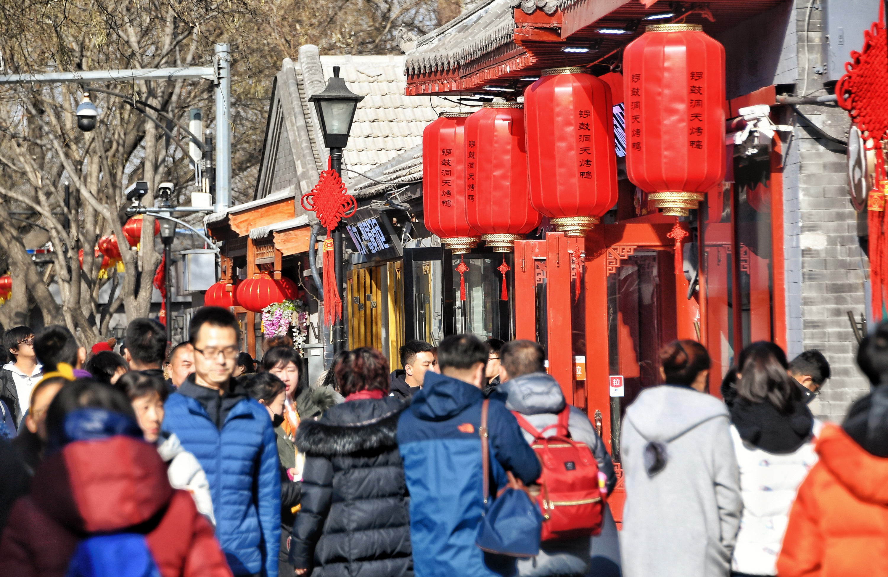 春节大街小巷的景象图片