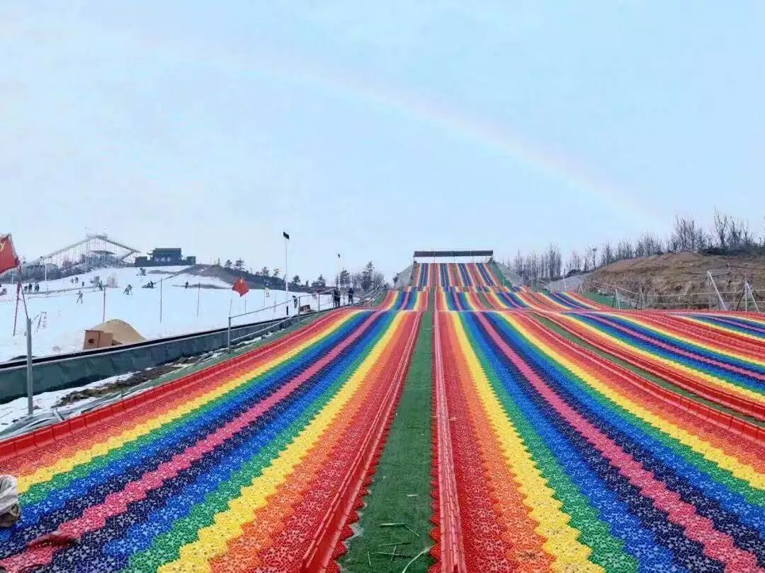 沁园春滑雪场图片图片