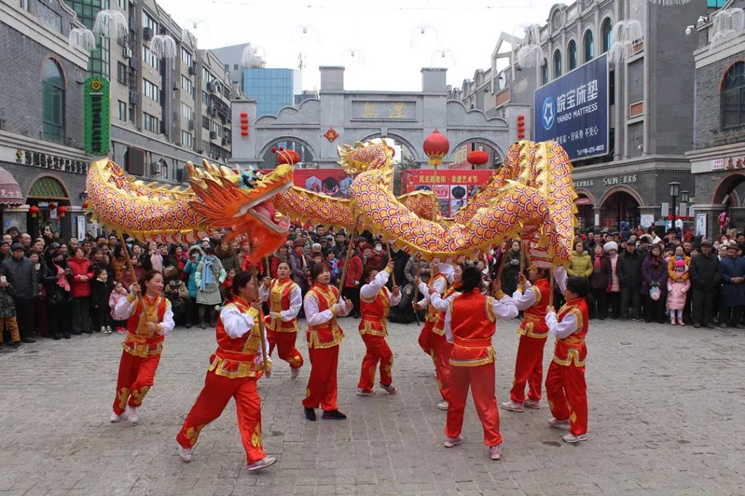 初五(2月9日)上午8:00,下午14:00,陇海步行街将举行春节民俗踩街活动