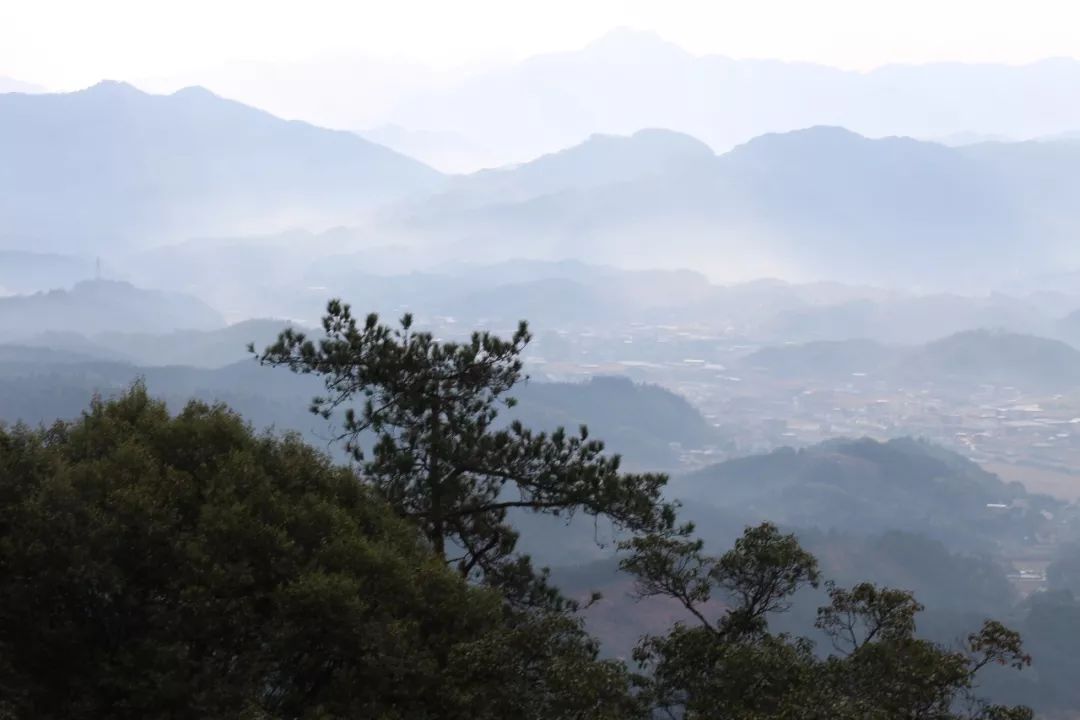 永春一都岱山岩原子飞车丛林探险项目开业啦来岱山岩赏雾景醉人