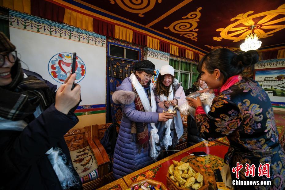 藏历新年 古突图片