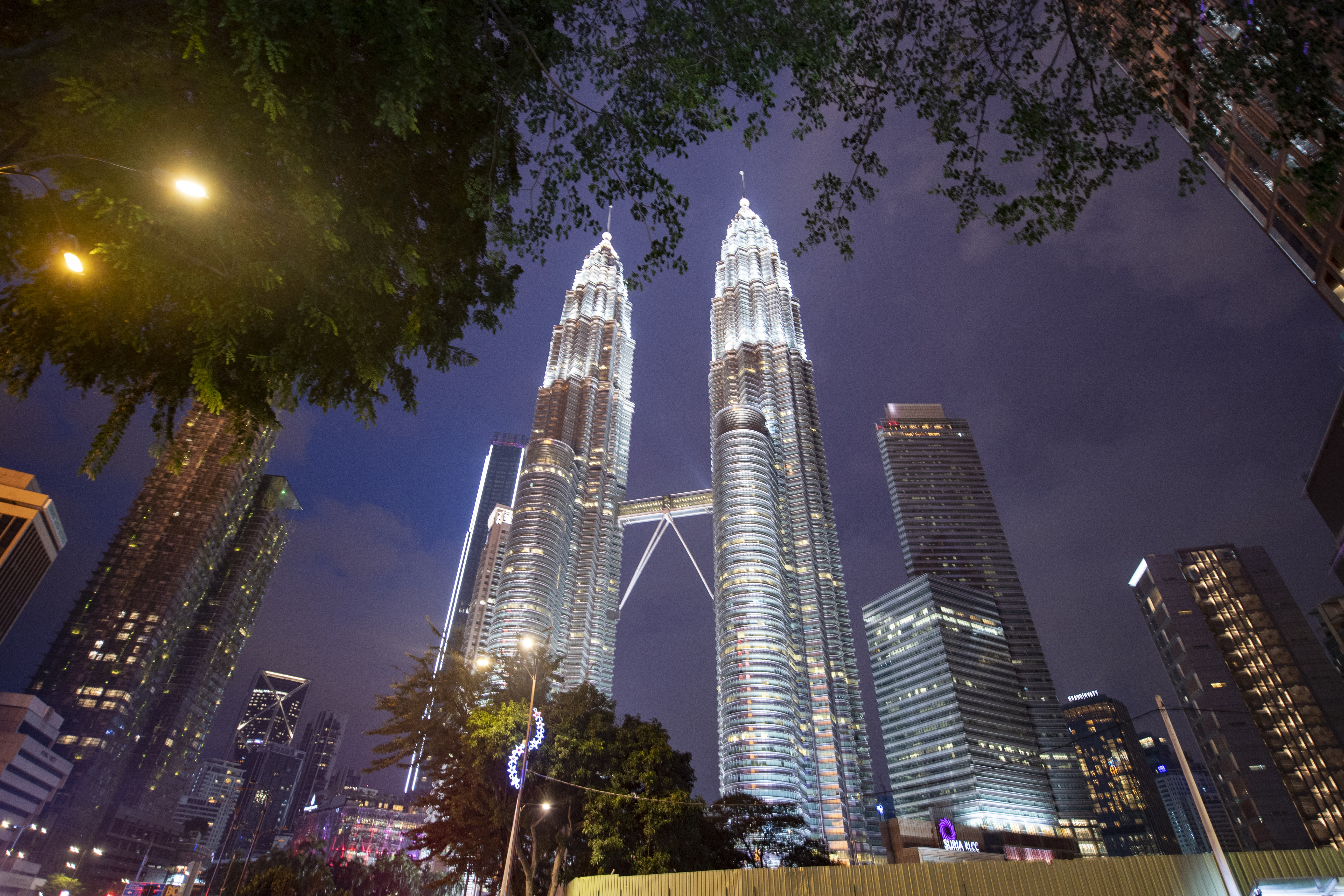 想不到建造吉隆坡的双子塔,里面隐藏马来西亚政府的惊天阴谋