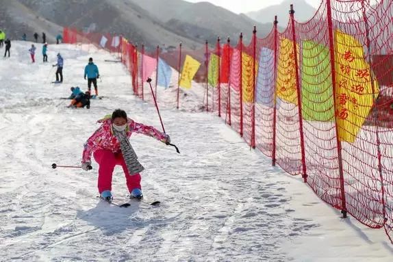 溫馨提示為保證滑雪場在春節期間的正常運營,金昌市永昌縣南壩滑雪場