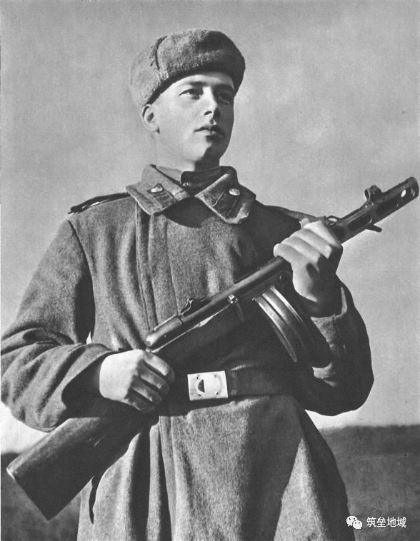 暴打德军的波波沙冲锋枪其实源自这款大杀特杀苏联红军的芬兰货?