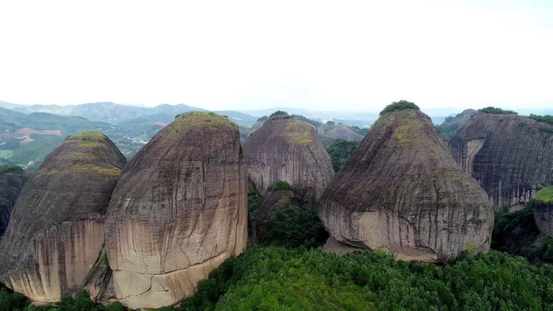 兴国丹霞湖风景区图片