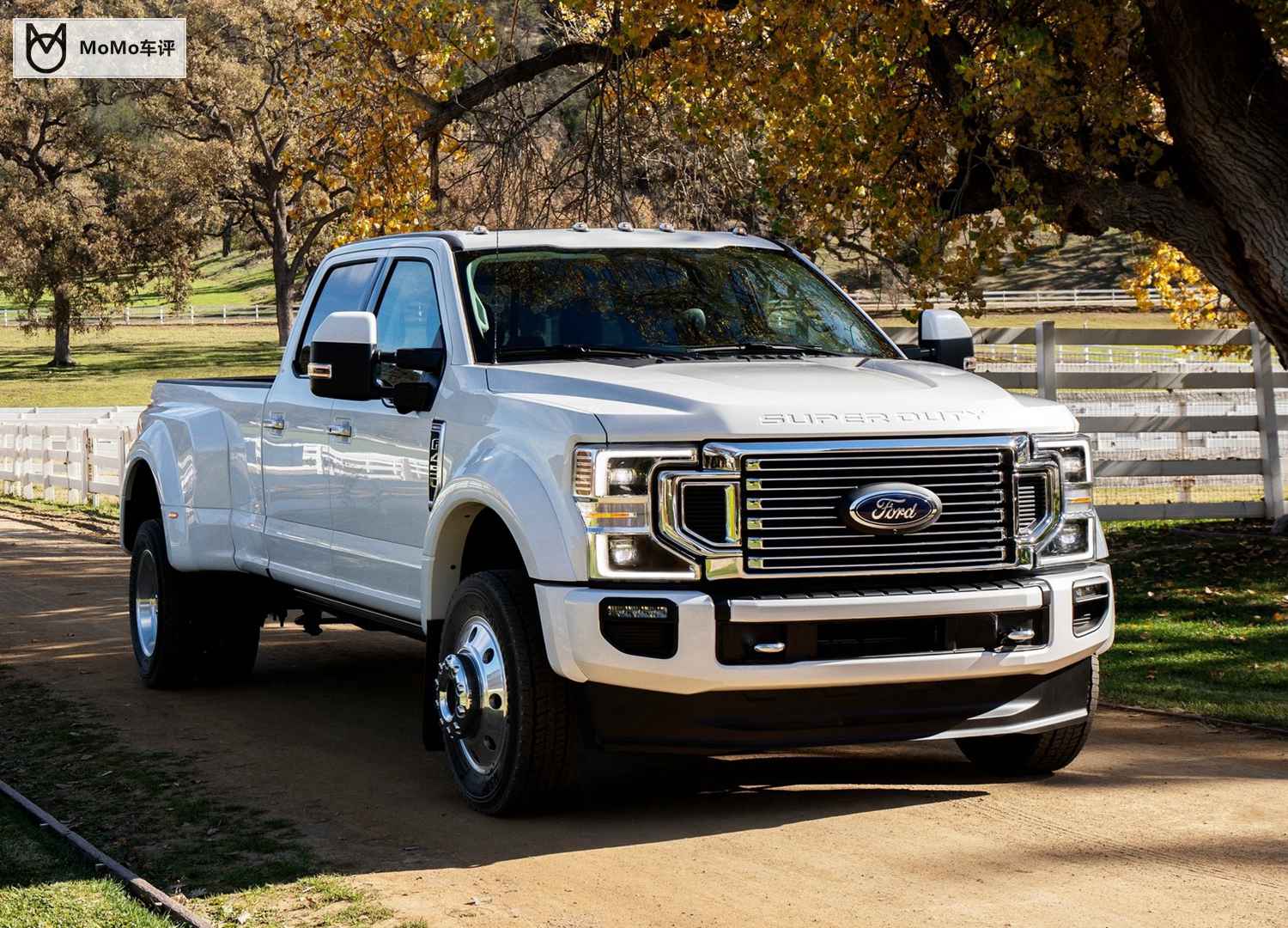 全新福特f系列super duty,73升v8听着就带劲!猛禽:大哥好