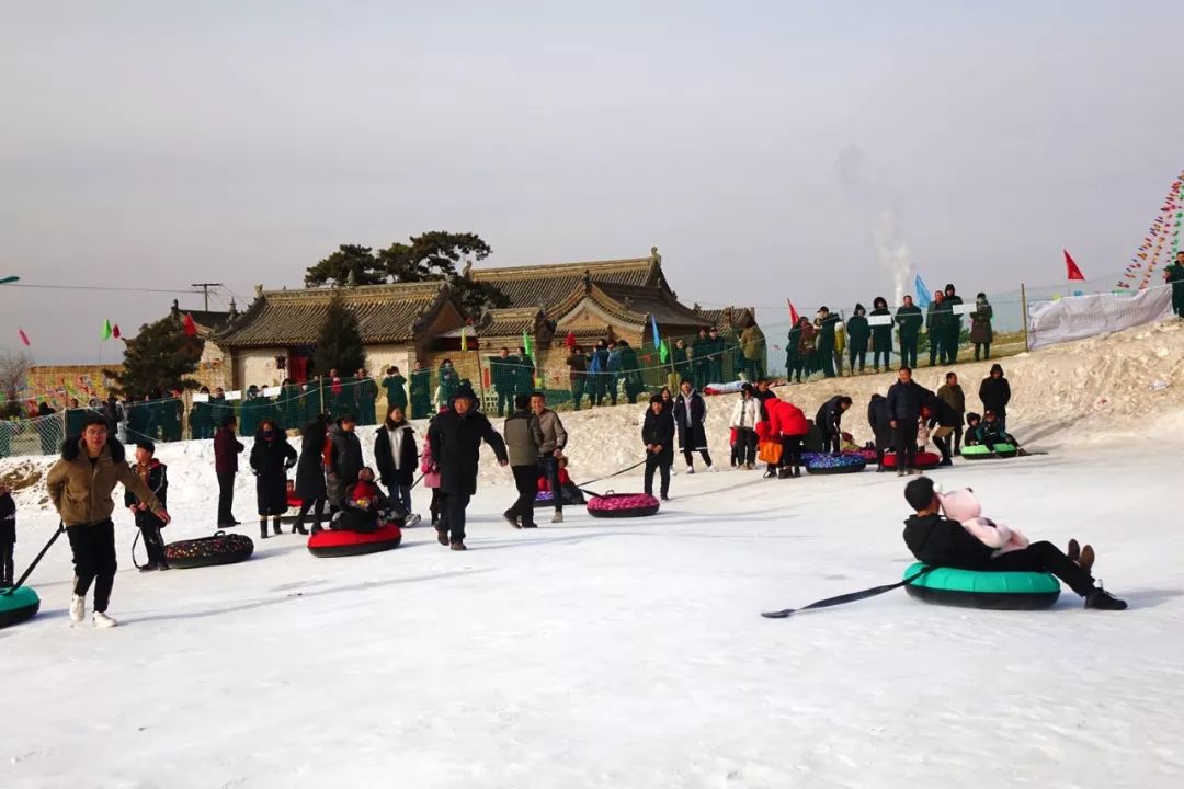 一票通玩郑家庄10000㎡戏雪乐园堆雪人打雪仗雪地转转雪圈摇摇桥撞