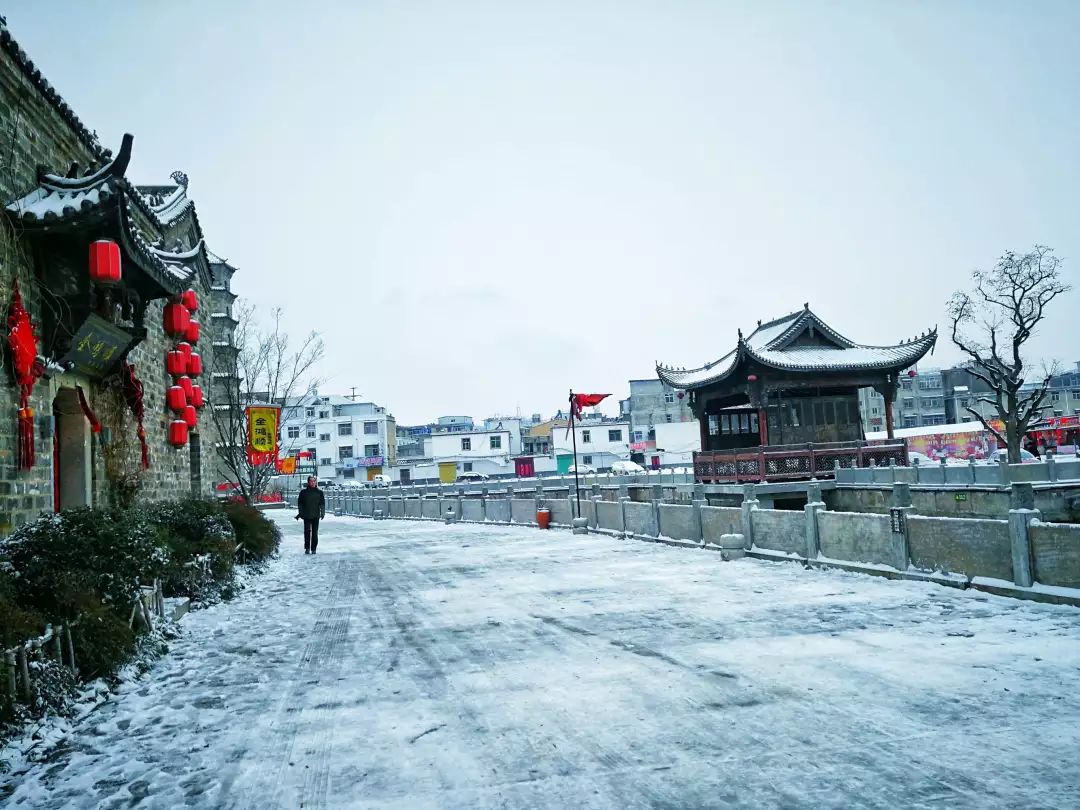 颍上瑞雪兆丰年雪中管仲老街这样美