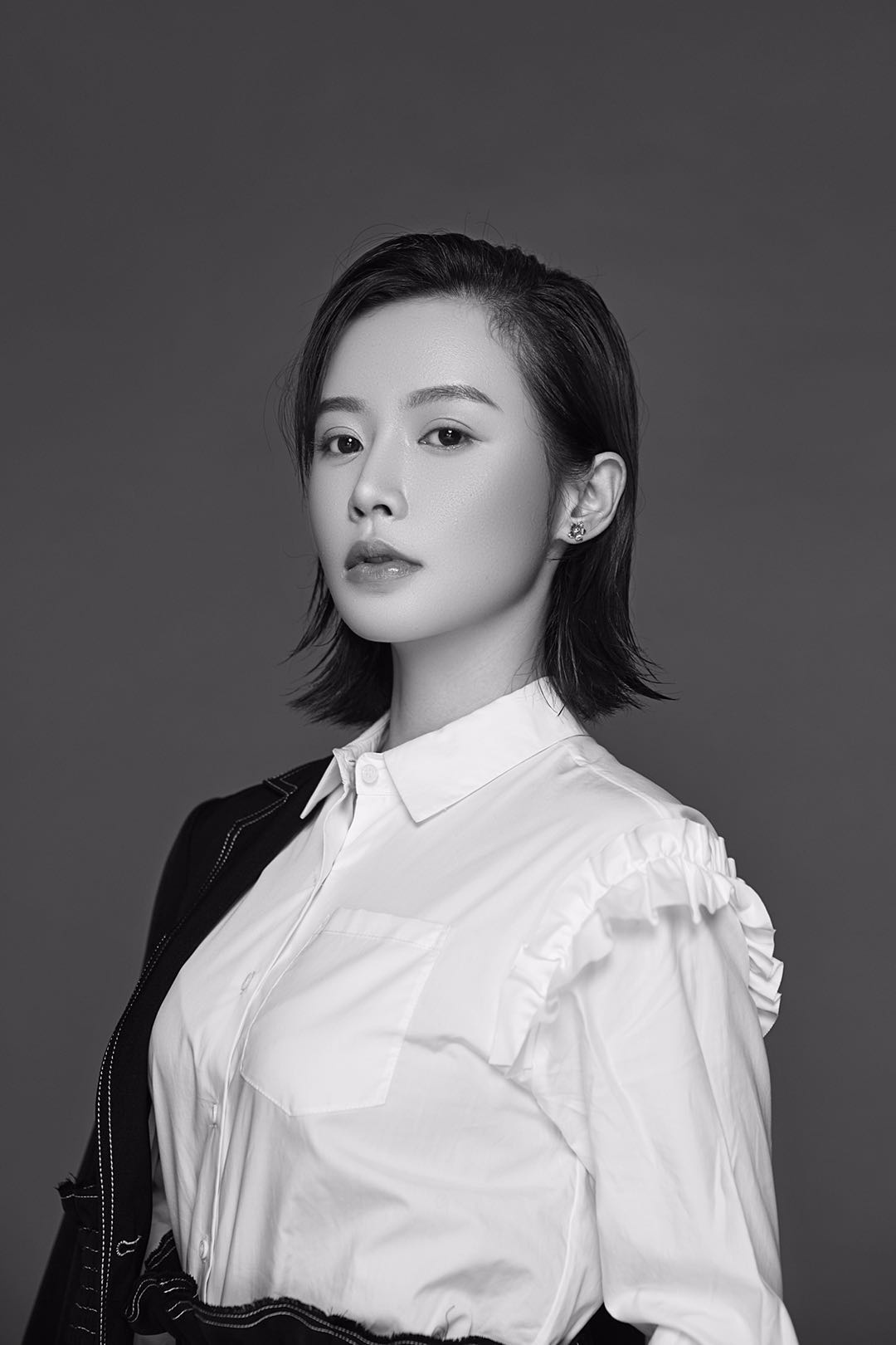 女演员瑛子图片图片