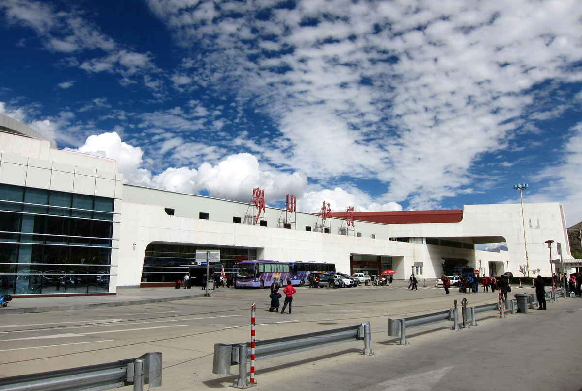 拉萨贡嘎国际机场 - 海口新华正达空港服务有限公司