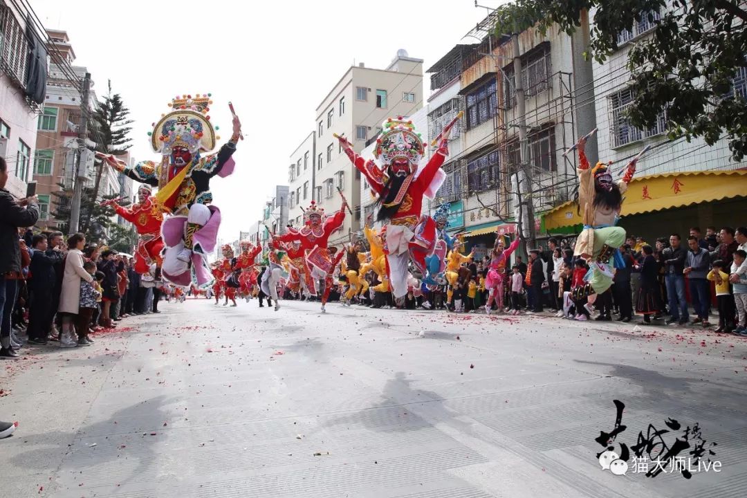 这就是传说中潮阳会飞的英歌一起来围观