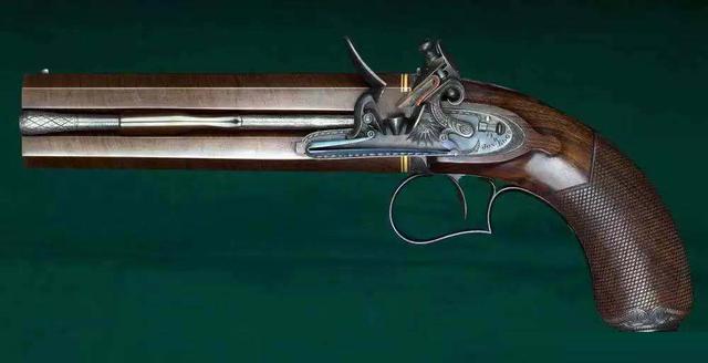 原创白景琦爱用火枪我也喜欢m1911更怀念二叔给我买的左轮玩具枪