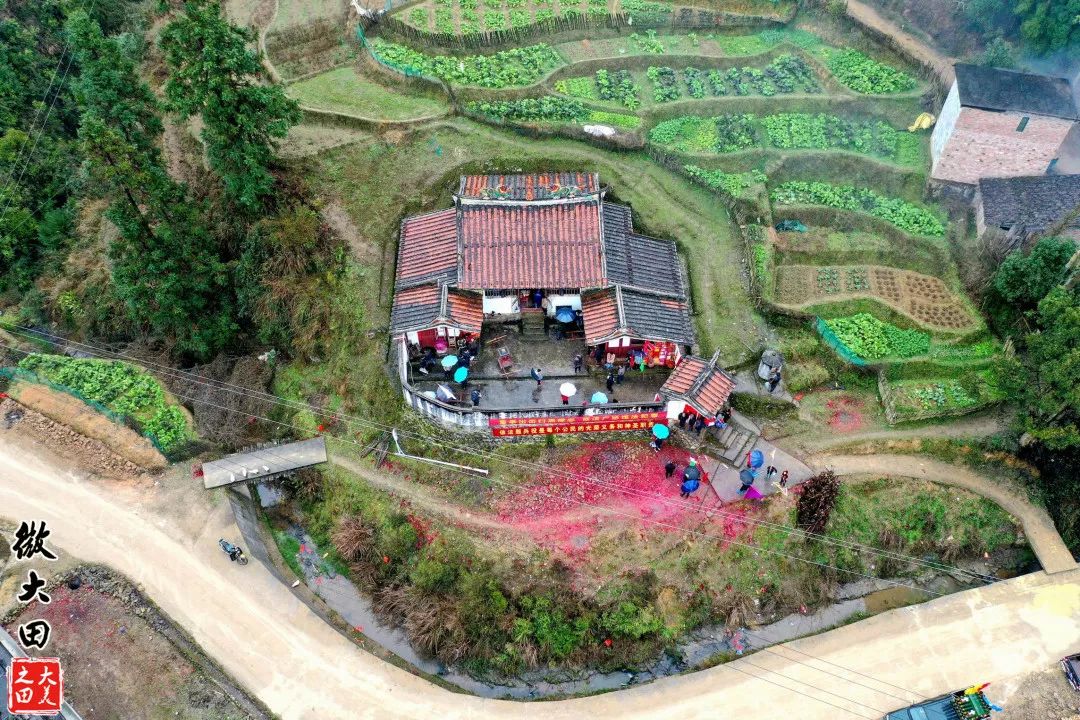 传承非物质文化遗产"砍刀—大田县锦山村恭迎清水,陈公,刘公三尊