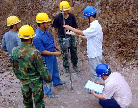 基坑底层基土质量钎探检查