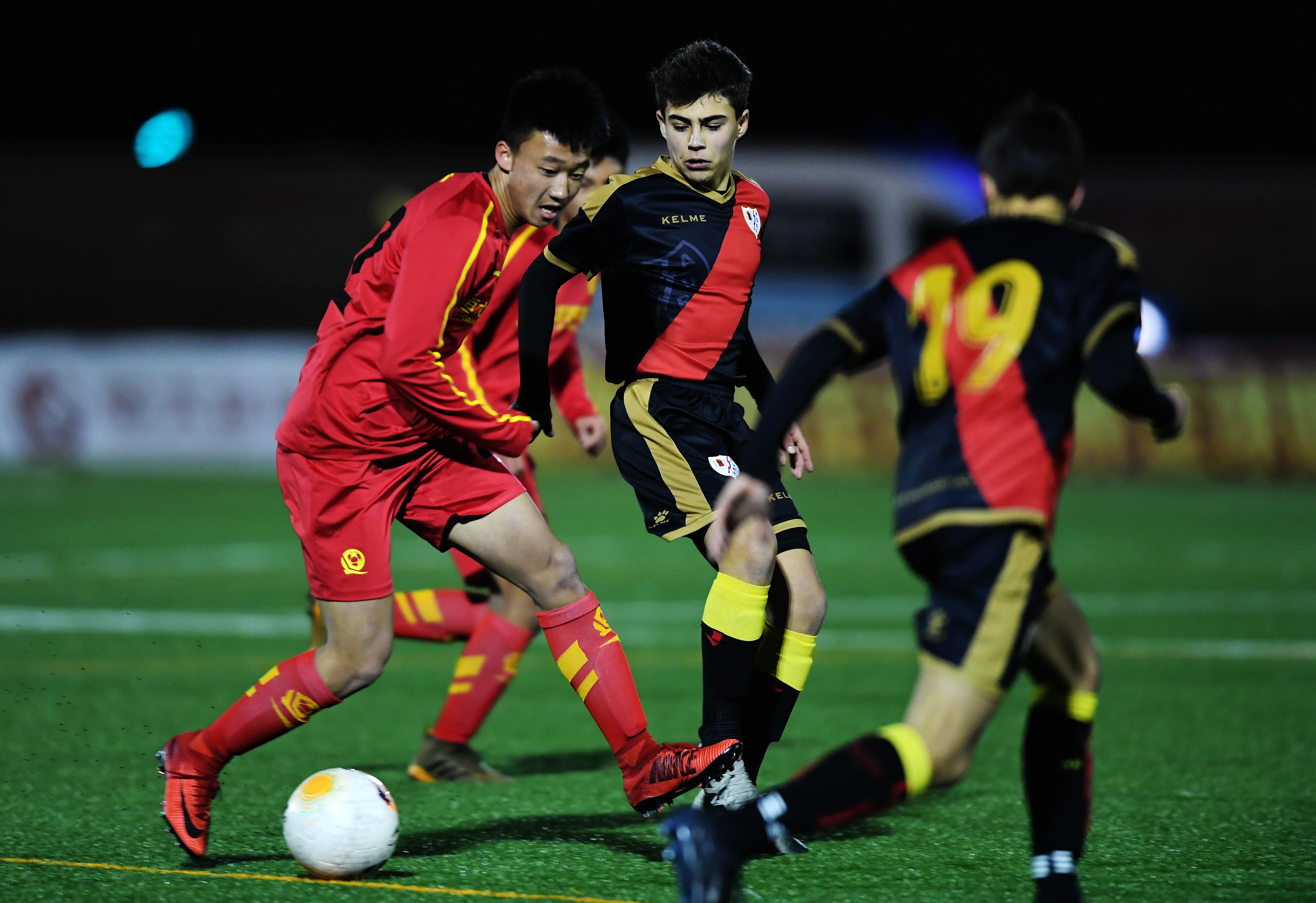 恒大足校繼續不敗!馬德里足球冠軍賽第五週,u15,u16隊戰平勁敵