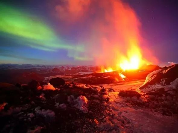 意思,是世界上仅有的一座喷发碳酸岩浆的火山美国阿拉斯加州克利夫兰