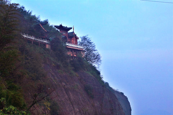 云台寺八角寨栈道有1900多级宝塔峰天生桥早晨的丹霞八角寨又叫云台山