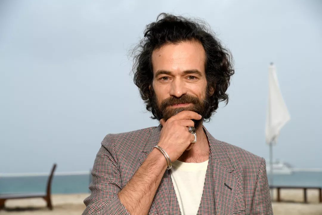 罗曼·杜里斯(romain duris,席琳·赛莱(céline sallette)语言:法语