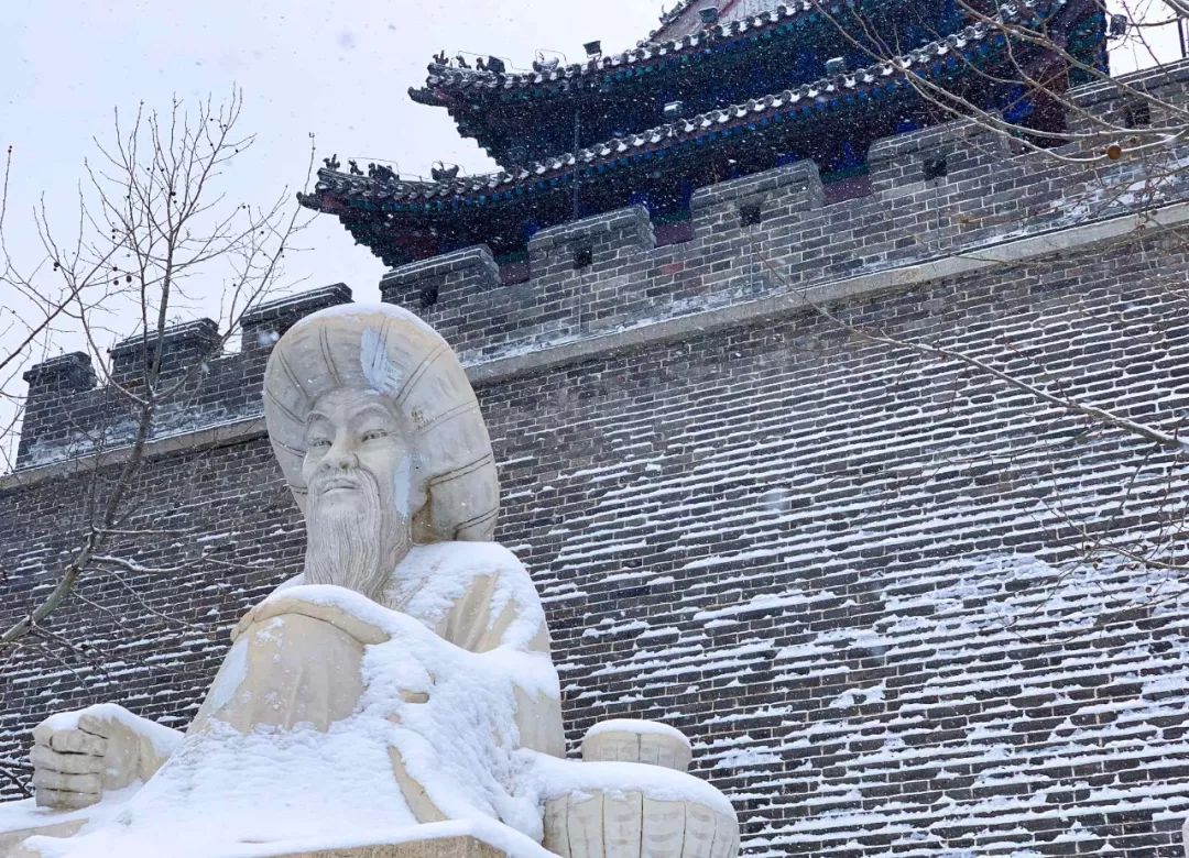 聊城古城雪景图片