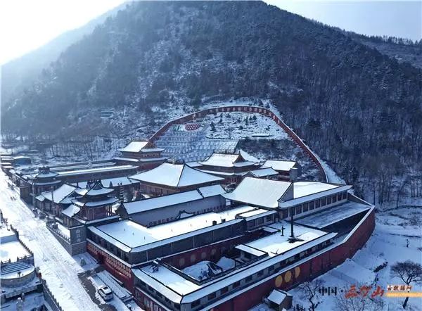 五臺山史詩級雪景航拍鏡頭中的唯美仙羽