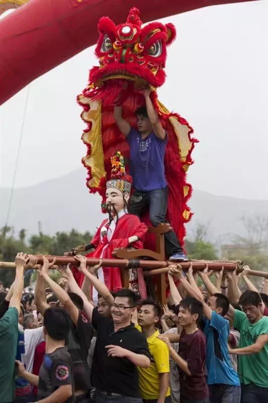 万人空巷,新兴最隆重的雅冈走大王贺元宵活动开始啦!