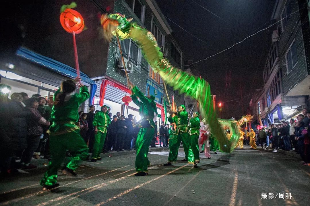 象山十四夜冒雨而来踩街闹元宵咯