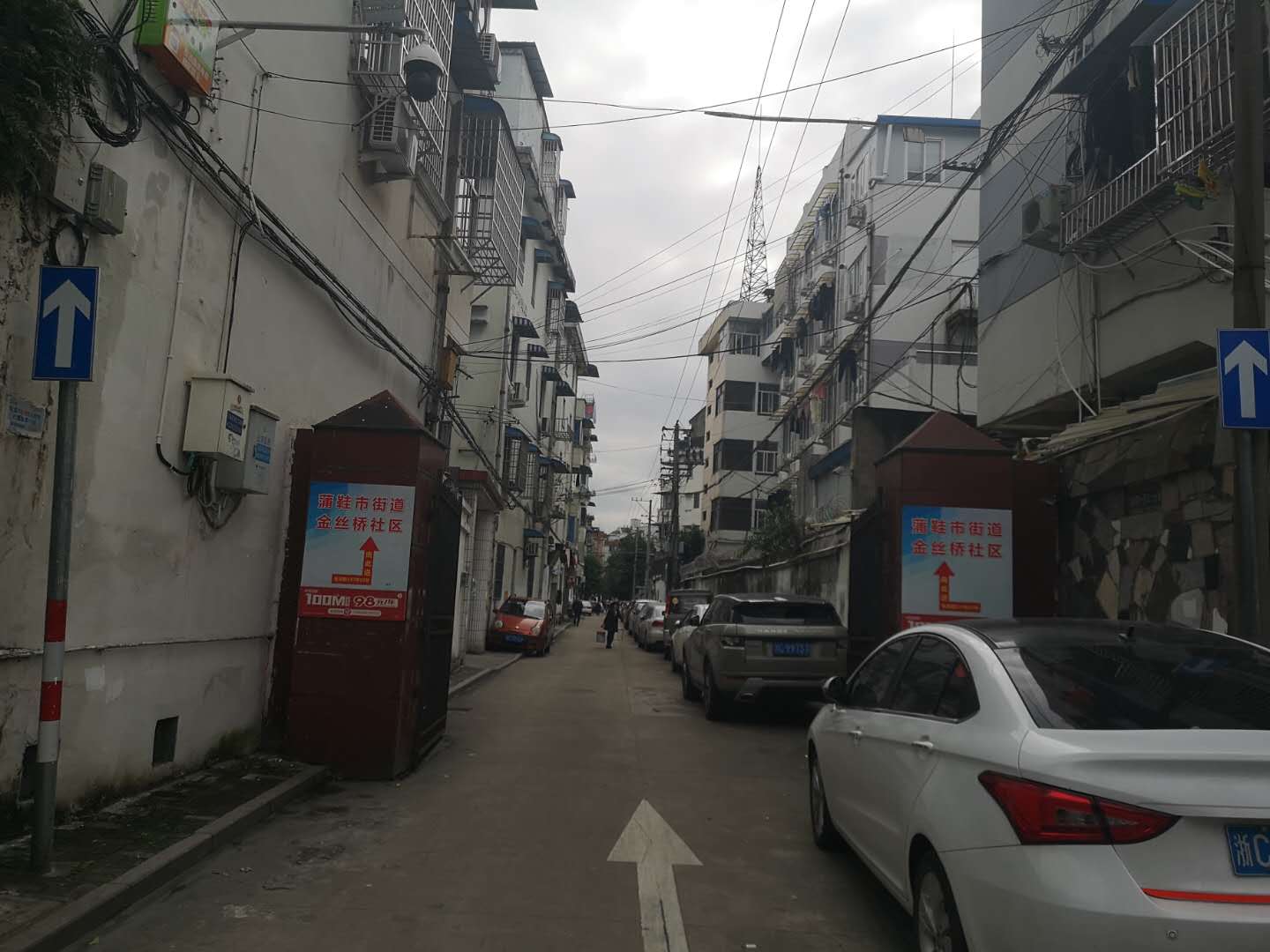 龟湖路位于温州市鹿城区,东起民航路,西接飞霞南路,辖属蒲鞋市街道