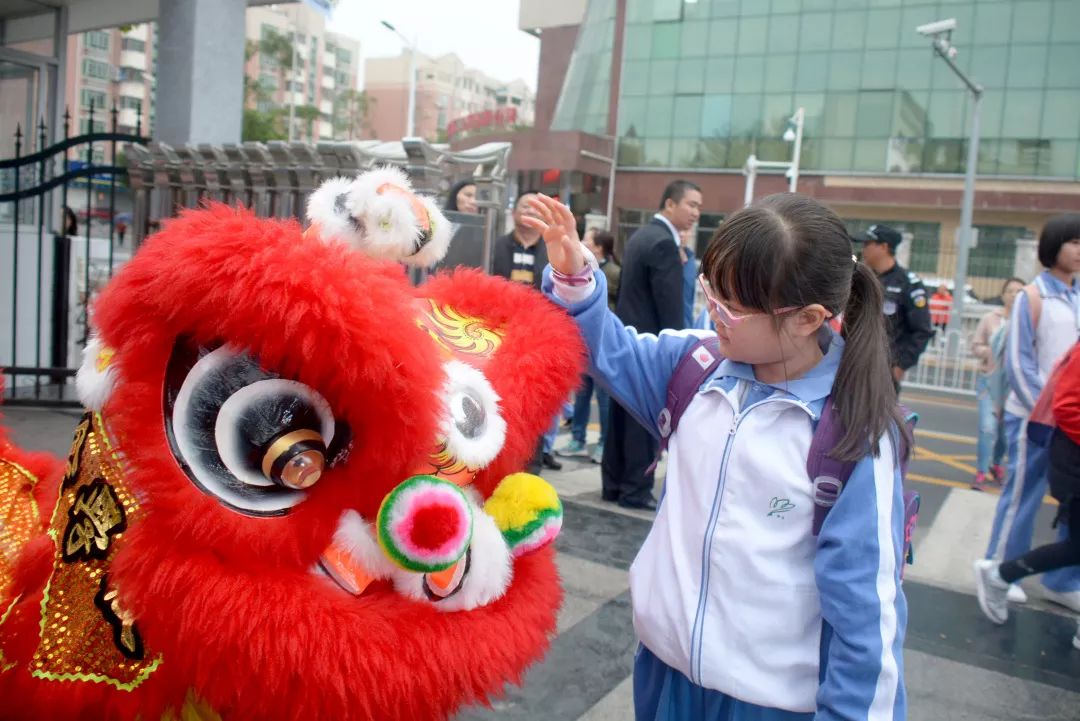 立德樹人小小追夢人新年新願望庚子首義中山紀念學校新學期奏響序曲