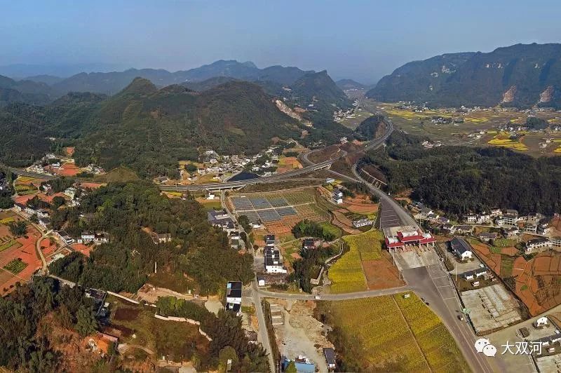 水清鎮,底蓬鎮屏山縣新市鎮,書樓鎮高縣羅場鎮,沙河鎮長寧縣雙河鎮