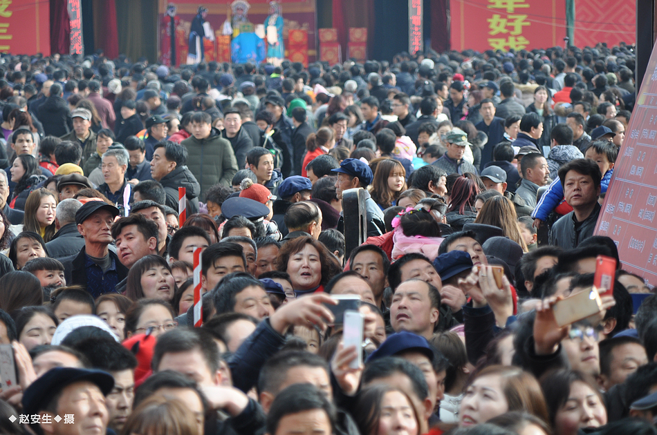 正月十五:天水万人空巷祈福纳祥祭伏羲 现场人山人海堪比春运(组图)