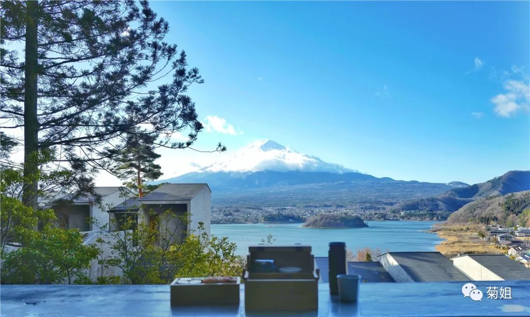 在富士山下的奢华野营富士虹夕诺雅